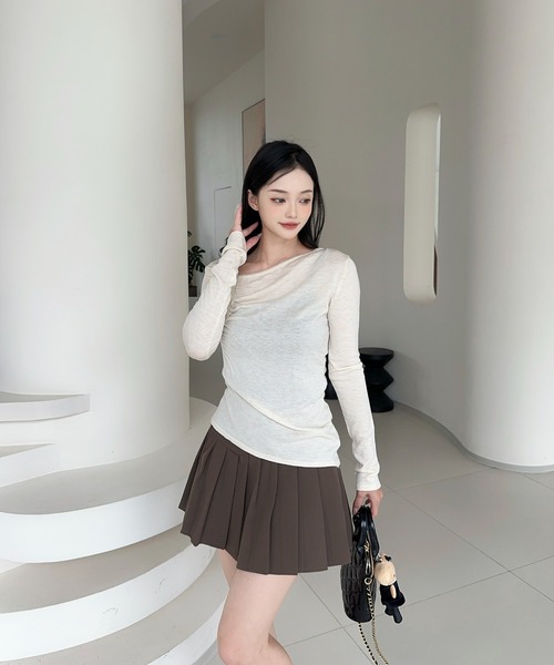Jasmine Grandiflorum(ジャスミングランディフローラム)の「【Jasmine】アシンメトリーニットプルオーバー(ニット/セーター・レディース・アイボリー/ブラック/ブルー/ピンク・FREE)」の6枚目の写真