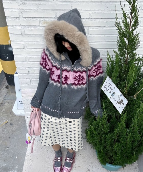 Sibra（シブラ）の「ファーフード付き ノルディック柄ニットジップブルゾン（その他アウター・レディース・グレー/ホワイト/ホワイト系その他/グレー系その他/ブラック・M）」の22枚目の写真
