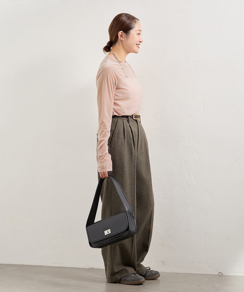 JOURNAL STANDARD(ジャーナルスタンダード)の「ハリヌキベロアプルオーバー(Tシャツ/カットソー・レディース・ピンク/ボルドー/ネイビー・FREE)」の5枚目の写真
