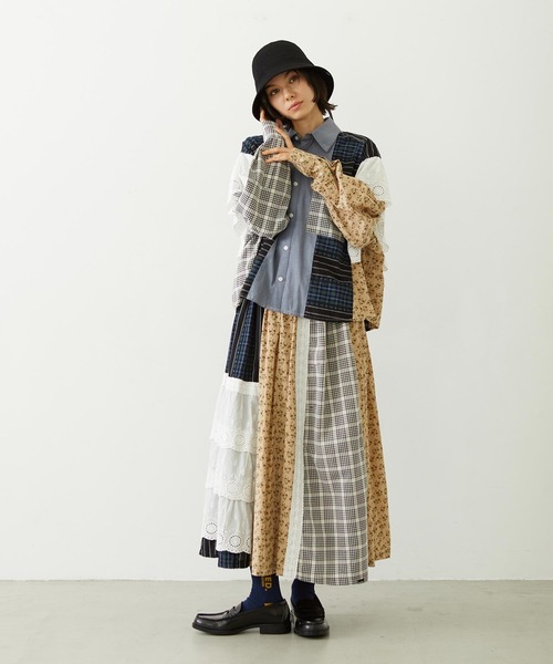 MILKFED.（ミルクフェド）の「PATCHED LONG SKIRT（スカート・レディース・オフホワイト/ライトパープル/ベージュ・ONE SIZE）」の15枚目の写真