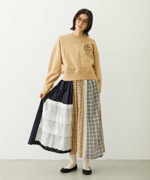 MILKFED.（ミルクフェド）の「PATCHED LONG SKIRT（スカート・レディース・オフホワイト/ライトパープル/ベージュ・ONE SIZE）」の8枚目の写真
