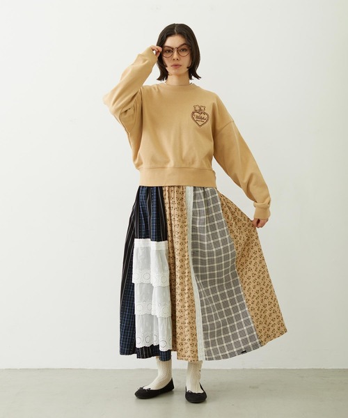MILKFED.（ミルクフェド）の「PATCHED LONG SKIRT（スカート・レディース・オフホワイト/ライトパープル/ベージュ・ONE SIZE）」の9枚目の写真
