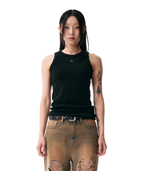 AAKAM(アーカム)の「Distressed Logo Sleeveless (Black)(Tシャツ/カットソー・レディース・その他・1/2)」の3枚目の写真