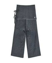 HUG YOUR SKIN（ハグユアスキン）の「スカートレイヤードパンツ（チャコール）（その他パンツ）」