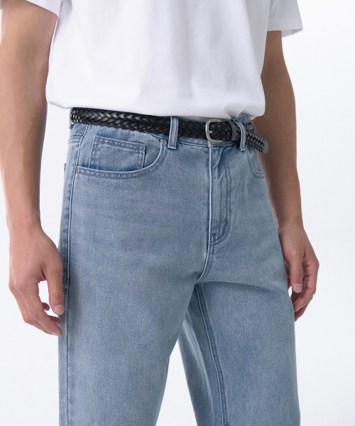 MUSINSA STANDARD（ムシンサスタンダード）の「ストレートグラデーションデニムパンツ[ライトインディゴ]（デニムパンツ・メンズ・その他・27/28/29/34/32/30/31/33/26）」の4枚目の写真