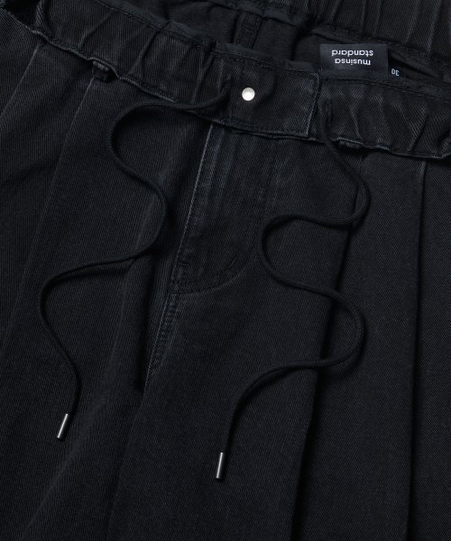 MUSINSA STANDARD（ムシンサスタンダード）の「デニムワイドバルーンパンツ[ウォッシュドブラック]（デニムパンツ・メンズ・その他・38/36/34/32/30/26/28）」の5枚目の写真