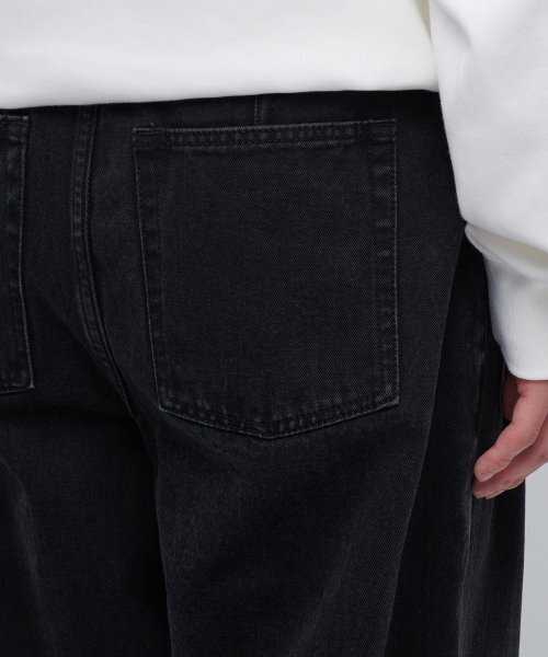 MUSINSA STANDARD（ムシンサスタンダード）の「デニムワイドバルーンパンツ[ウォッシュドブラック]（デニムパンツ・メンズ・その他・38/36/34/32/30/26/28）」の7枚目の写真