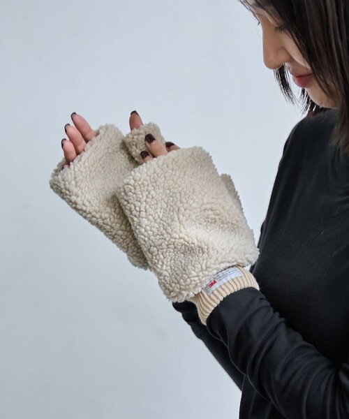 coen（コーエン）の「【ギフトにおすすめ】フィンガーレスボアグローブ（手袋・メンズ・ダークグレー/オフホワイト/ブラウン系・FREE）」の13枚目の写真