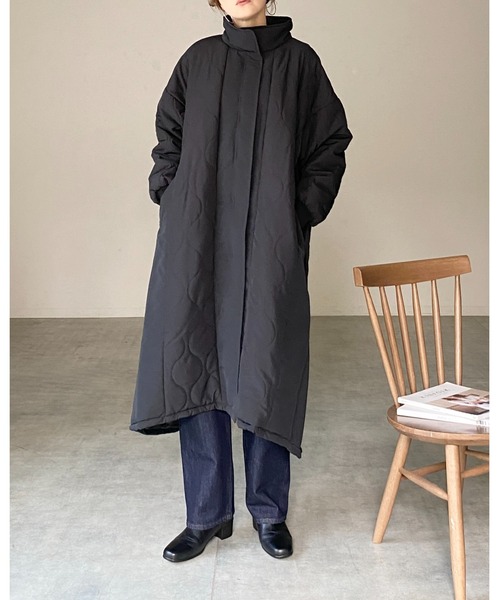 She's Closet(シーズクローゼット)の「中綿ロング丈Aラインスタンドカラー切替キルティングコート(ダウンジャケット/コート・レディース・アイボリー/カーキ/ブラック・FREE)」の5枚目の写真
