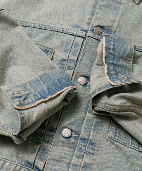 beautiful people（ビューティフルピープル）の「selvedge denim o/d  no shoulder blouson（デニムジャケット・レディース・サックスブルー/ベージュ・38/36）」の4枚目の写真