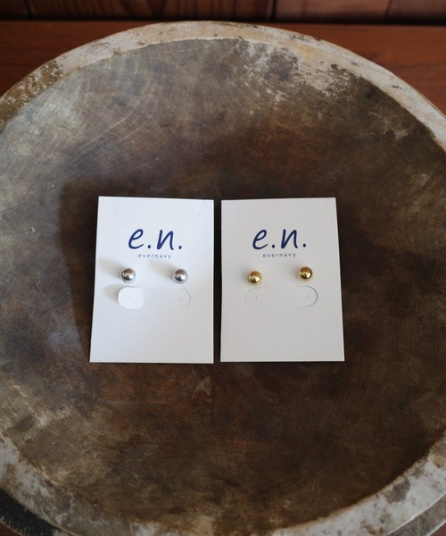 evernavy(エバーネイビー)の「【金属アレルギー対応/サージカルステンレス】ボールピアス(ピアス(両耳用)・レディース・ゴールド/シルバー・FREE)」の16枚目の写真