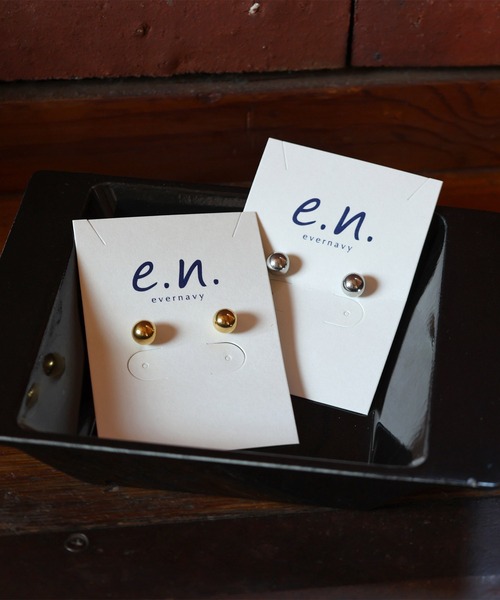 evernavy(エバーネイビー)の「【金属アレルギー対応/サージカルステンレス】ボールピアス(ピアス(両耳用)・レディース・ゴールド/シルバー・FREE)」の15枚目の写真