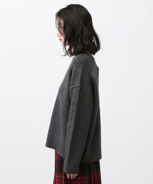 studio CLIP(スタディオクリップ)の「《natural by clip/マシンウォッシャブル》7ゲージウール混畦Vネックプルオーバー(ニット/セーター・レディース・チャコール/イエロー/アイボリー/ブラウン・FREE)」の19枚目の写真