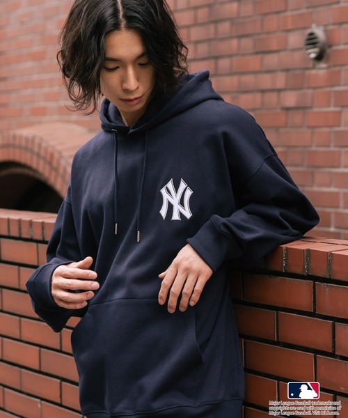 MLB（メジャーリーグベースボール）の「【MLB/メジャーリーグベースボール】裏起毛 バックロゴ フーディー プルオーバーパーカー（パーカー・メンズ・ブラウン/杢グレー/ネイビー・LARGE/MEDIUM/X-LARGE）」の17枚目の写真