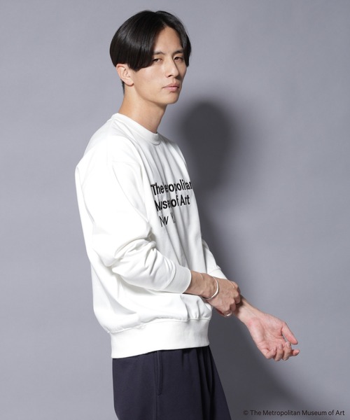 NANO universe（ナノユニバース）の「「The Met」 リーガルネーム刺繍 スウェット（スウェット・メンズ・グレー/ホワイト・L/M）」の4枚目の写真