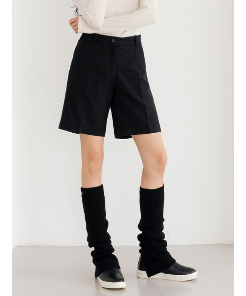 NITINA（ニティナ）の「ウールブレンドクラシックハーフパンツBK（スラックス・レディース・ブラック・SMALL/MEDIUM/LARGE）」の2枚目の写真