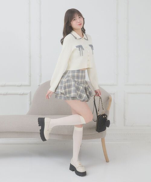 MAJESTIC LEGON(マジェスティックレゴン)の「バイカラーリボンケーブルニットカーデ(カーディガン/ボレロ・レディース・アイボリー/グレー/ネイビー/ピンク・MEDIUM)」の6枚目の写真