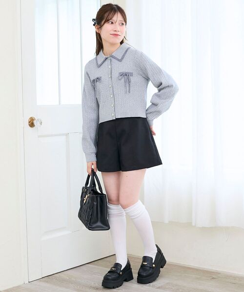 MAJESTIC LEGON(マジェスティックレゴン)の「バイカラーリボンケーブルニットカーデ(カーディガン/ボレロ・レディース・アイボリー/グレー/ネイビー/ピンク・MEDIUM)」の20枚目の写真