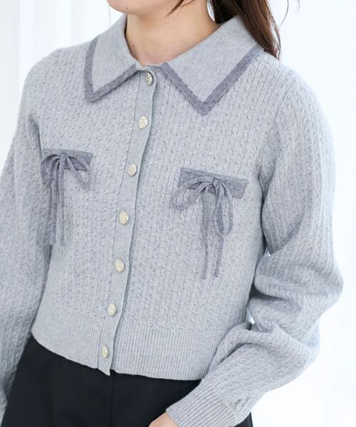 MAJESTIC LEGON(マジェスティックレゴン)の「バイカラーリボンケーブルニットカーデ(カーディガン/ボレロ・レディース・アイボリー/グレー/ネイビー/ピンク・MEDIUM)」の13枚目の写真