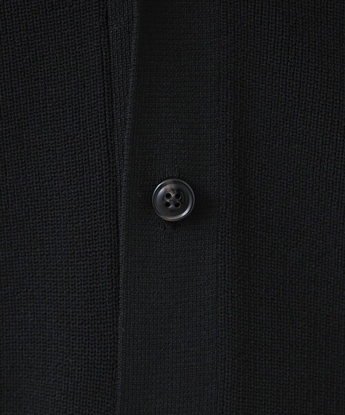 THE SHOP TK (ザ ショップ ティーケー )の「【季節の変わり目に最適】ニットカーディガン ドライタッチ/軽量(カーディガン/ボレロ・メンズ・ブラック/ベビーピンク・02/03/04)」の4枚目の写真