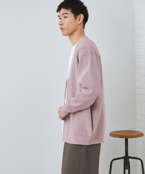 THE SHOP TK (ザ ショップ ティーケー )の「【季節の変わり目に最適】ニットカーディガン ドライタッチ/軽量(カーディガン/ボレロ・メンズ・ブラック/ベビーピンク・02/03/04)」の5枚目の写真
