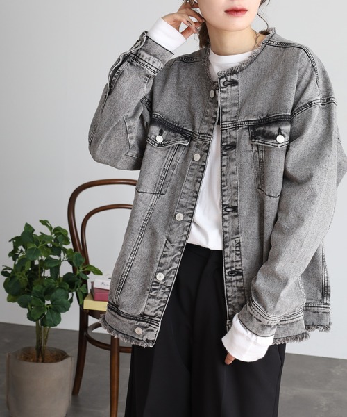 atONE(アットワン)の「カットオフデニムジャケット(デニムジャケット・レディース・ブルー/ブラック系その他5/ダークネイビー/ブルー系/ネイビー系/ブラック系その他6・M-L/LL~3L/4L~5L/4/2/3)」の2枚目の写真