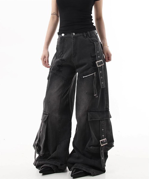 Ressaca（レサーカ）の「ダメージ加工ワイドカーゴデニムパンツ（デニムパンツ・レディース・ブラック/ブルー・XL/M/L）」の4枚目の写真