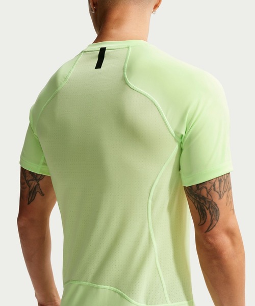 NIKE（ナイキ）の「ナイキ NIKE ナイキ NP DF NPT S/S トップ（Tシャツ/カットソー・メンズ・ライトグリーン・M/L/LL）」の6枚目の写真