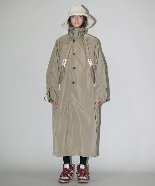 my beautiful landlet（マイビューティフルランドレット）の「【my beautiful landlet】NYLON TAFFETA WATER PROOF LONG COAT（その他アウター・メンズ・ブラック/ベージュ/ネイビー・1/2/0）」の6枚目の写真