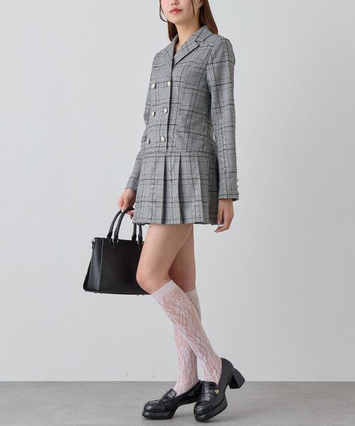 OLIVE des OLIVE（オリーブデオリーブ）の「トレンチワンピ（ワンピース・レディース・チャコールグレー/キャメル・FREE）」の6枚目の写真