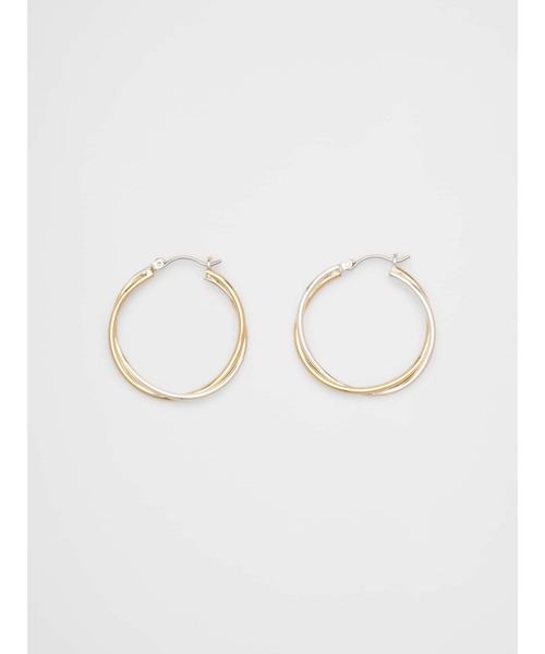 BANANA REPUBLIC FACTORY STORE(バナナリパブリック ファクトリーストア)の「BANANA REPUBLIC FACTORY STORE ミックスメタル インタートワイン フープピアス(ピアス(両耳用)・レディース・シルバー×ゴールド・ONE SIZE)」の1枚目の写真