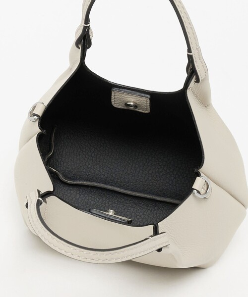 UNITED ARROWS(ユナイテッドアローズ)の「<GIANNI CHIARINI>DUA バッグ(ハンドバッグ・レディース・ナチュラル/ライトピンク/ブラック・FREE)」の7枚目の写真