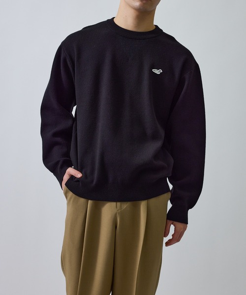 j.n.r.d(ジェー・エヌ・アール・ディー)の「RED EYE DUCK スウェットライクニット(ニット/セーター・メンズ・ブルー系その他4/ブラック/オフホワイト・M/LL/L)」の1枚目の写真