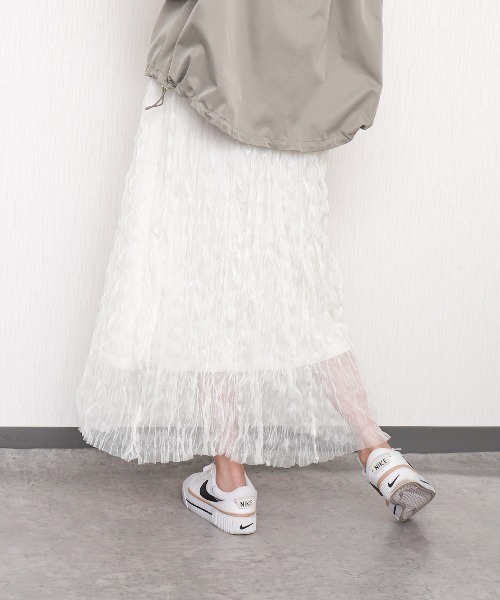 libelle more(リベル モア)の「クリンクルチュールギャザーロングスカート(スカート・レディース・オフホワイト/ブラック・M)」の8枚目の写真