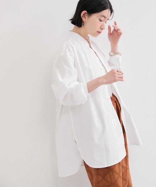 ROYAL NAVY（ロイヤルネイビー）の「【ROYAL NAVY/ロイヤルネイビー】バンドカラーシャツ（シャツ/ブラウス・レディース・ホワイト/サックスブルー/ブルー系その他6/ブルー系その他4・FREE）」の2枚目の写真