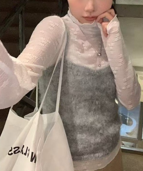 LADY LIKE(レディライク)の「プチハイネック小花柄シアートップス(Tシャツ/カットソー・レディース・ホワイト/アイボリー/ブラック・M)」の9枚目の写真