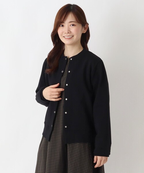 one'sterrace(ワンズテラス)の「コットンミニ裏毛カーディガン(カーディガン/ボレロ・レディース・ブラック系8/グレー系4/グレー系その他7・02)」の2枚目の写真