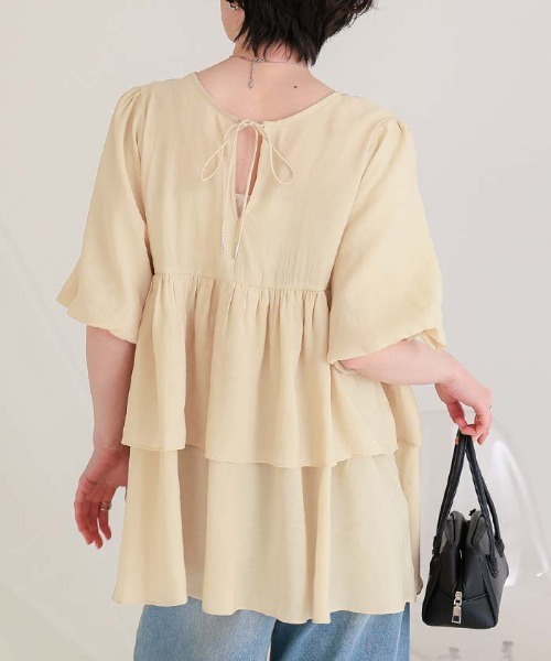 titivate(ティティベイト)の「マルチwayティアードフリルチュニックトップス(Tシャツ/カットソー・レディース・ベージュ/オレンジ/オフホワイト/ブラック・M/L/S)」の19枚目の写真