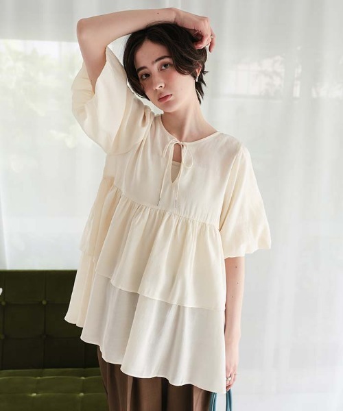 titivate(ティティベイト)の「マルチwayティアードフリルチュニックトップス(Tシャツ/カットソー・レディース・ベージュ/オレンジ/オフホワイト/ブラック・M/L/S)」の5枚目の写真