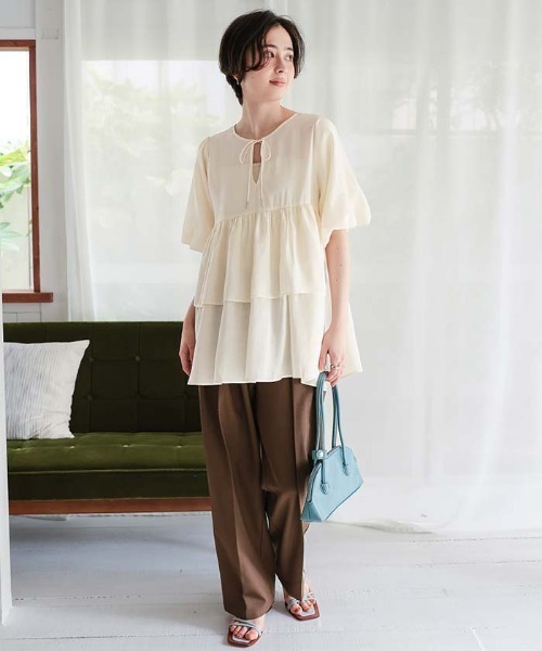 titivate(ティティベイト)の「マルチwayティアードフリルチュニックトップス(Tシャツ/カットソー・レディース・ベージュ/オレンジ/オフホワイト/ブラック・M/L/S)」の9枚目の写真