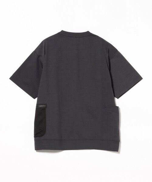 BEAMS HEART(ビームスハート)の「【ユニセックス】サイド ポケット Tシャツ(吸水速乾・UVカット・接触冷感)(Tシャツ/カットソー・メンズ・チャコールグレー/ホワイト・SMALL/MEDIUM/LARGE)」の11枚目の写真
