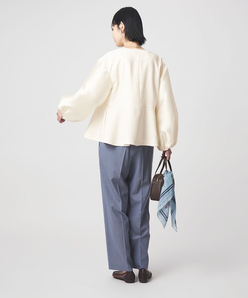 green label relaxing（グリーンレーベルリラクシング）の「［size SHORTあり］fleurie(フルリー) フォルム ジャケット 2（ノーカラージャケット・レディース・ネイビー/オフホワイト・FREE/SHORT）」の19枚目の写真