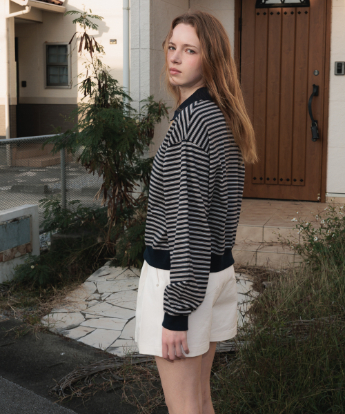 DEHEVE（デヘヴェ）の「Collar Stripe Sweatshirt [Navy]（ポロシャツ・レディース・ネイビー・FREE）」の2枚目の写真