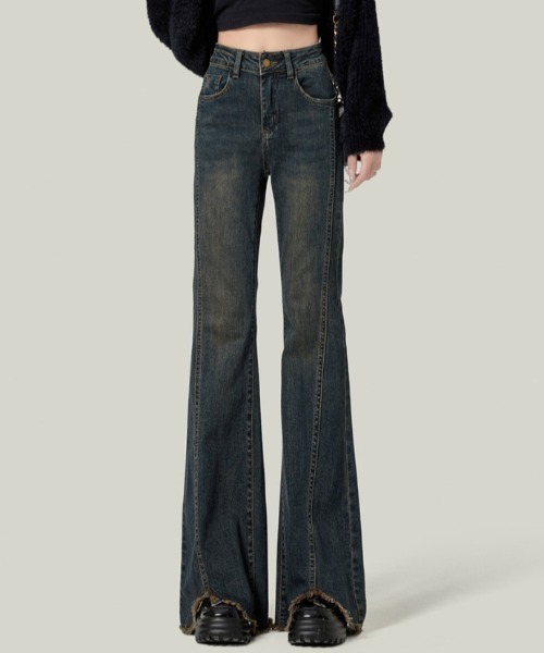Teem Store(チームストア)の「ウォッシュ加工 ストレッチフレアデニム 美脚効果(デニムパンツ・レディース・ブルー/サックスブルー・L/M)」の8枚目の写真