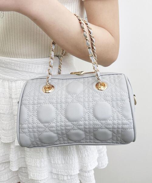 INGNI（イング）の「キルティングチェーンボストンバッグ（ボストンバッグ・レディース・アイボリー/サックスブルー/ブラック・-）」の12枚目の写真