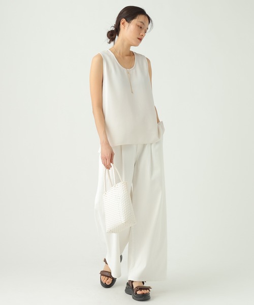 Elura（エルーラ）の「サラサラリラクシーノースリブラウス/656799（シャツ/ブラウス・レディース・ブラック/ダークブラウン/ゼブラ/オフホワイト/ミント/モカ・FREE）」の10枚目の写真