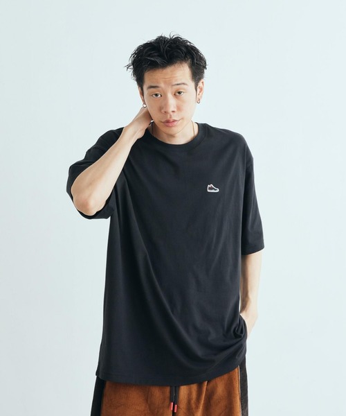 JORDAN BRAND(ジョーダンブランド)の「ジョーダン メンズ スニーカー パッチ Tシャツ / Jordan Men's Sneaker Patch T-Shirt IF3107-010 Black(Tシャツ/カットソー・メンズ・ブラック・XL/S/M/L/2XL)」の10枚目の写真