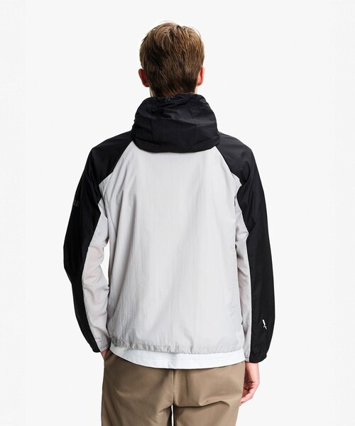 AIGLE（エーグル）の「撥水 超軽量 リップストップ バイカラー ナイロンブルゾンジャケット（ナイロンジャケット・メンズ・ブラック/グレー・L/M/S/XL）」の9枚目の写真