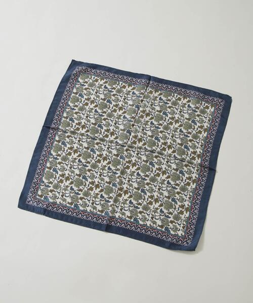 NANO universe(ナノユニバース)の「SK OVERSEAS IND PRIVATE/SILK FLOWER SCARF(バンダナ/スカーフ・レディース・ネイビー・FREE)」の2枚目の写真