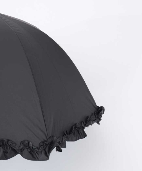axes femme（アクシーズファム）の「フリル使い晴雨兼用ショート傘（長傘・レディース・ブラック/グレイッシュベージュ/キナリ・FREE）」の17枚目の写真